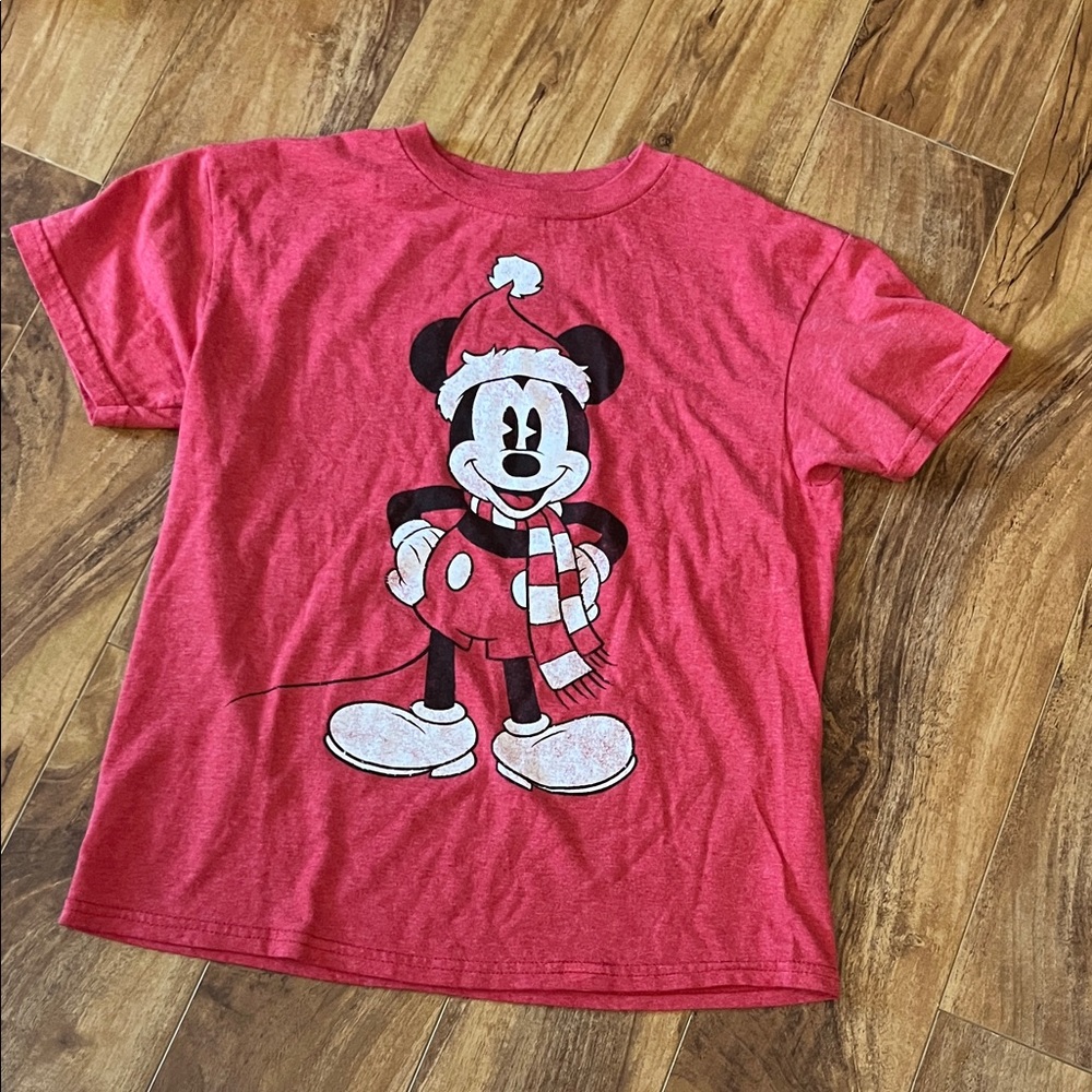 ❤️ Disney Red Holiday Santa Mickey Mouse Tee